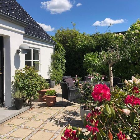Helts B&B - Helts Guesthouse Herning Bagian luar foto