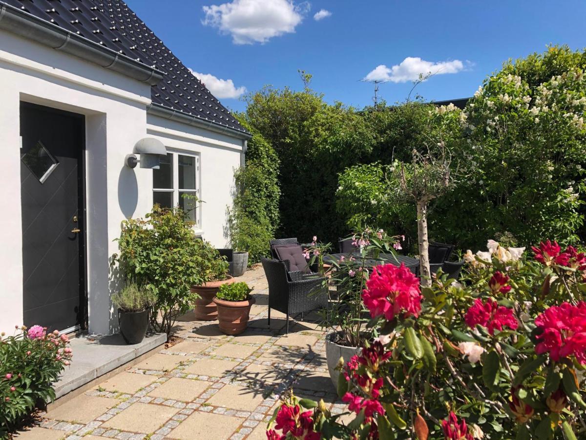 Helts B&B - Helts Guesthouse Herning Bagian luar foto
